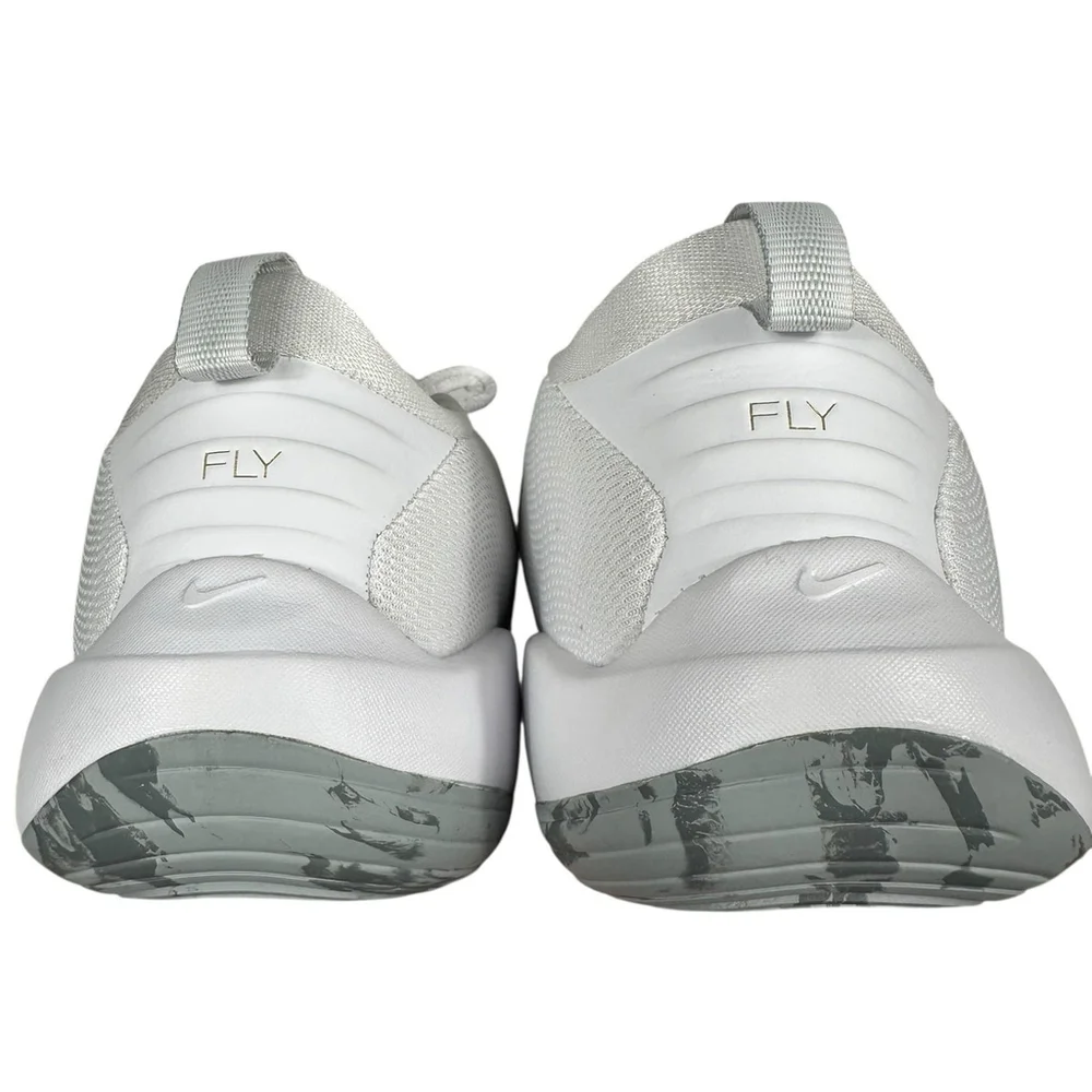 Nike ISOFLY GS Youth Basketball Hoop Shoes White Gold Youth Size 6.5